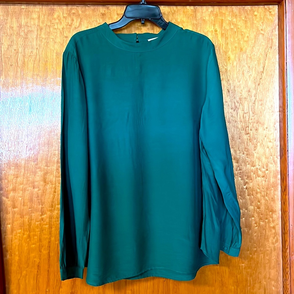 Loft Plus emerald green blouse  size 18
